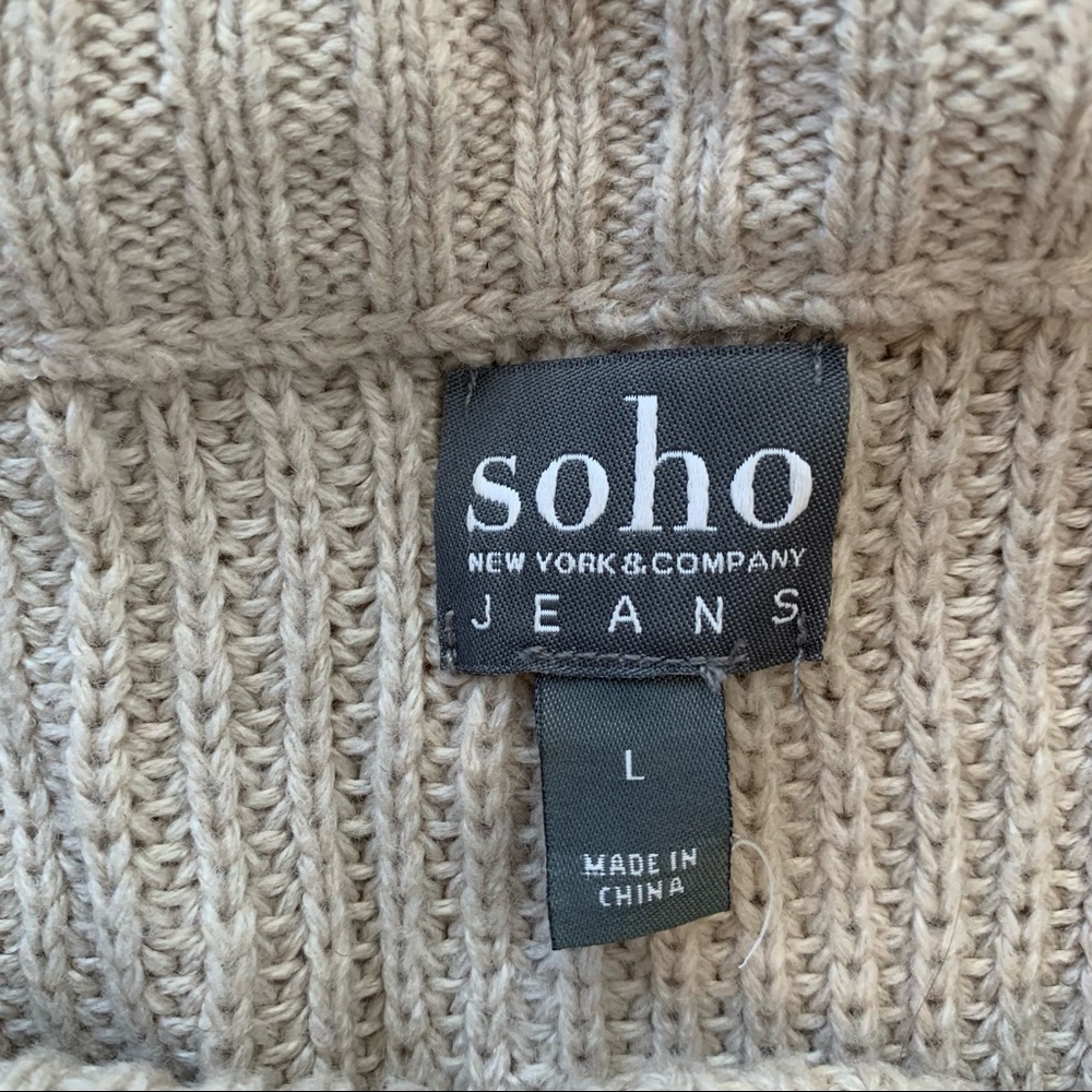 Off the shoulder sweater - Picture 5 of 5